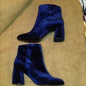 Velvet booties